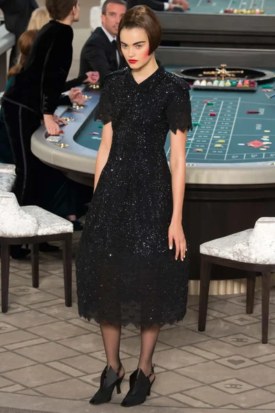 Look 37
